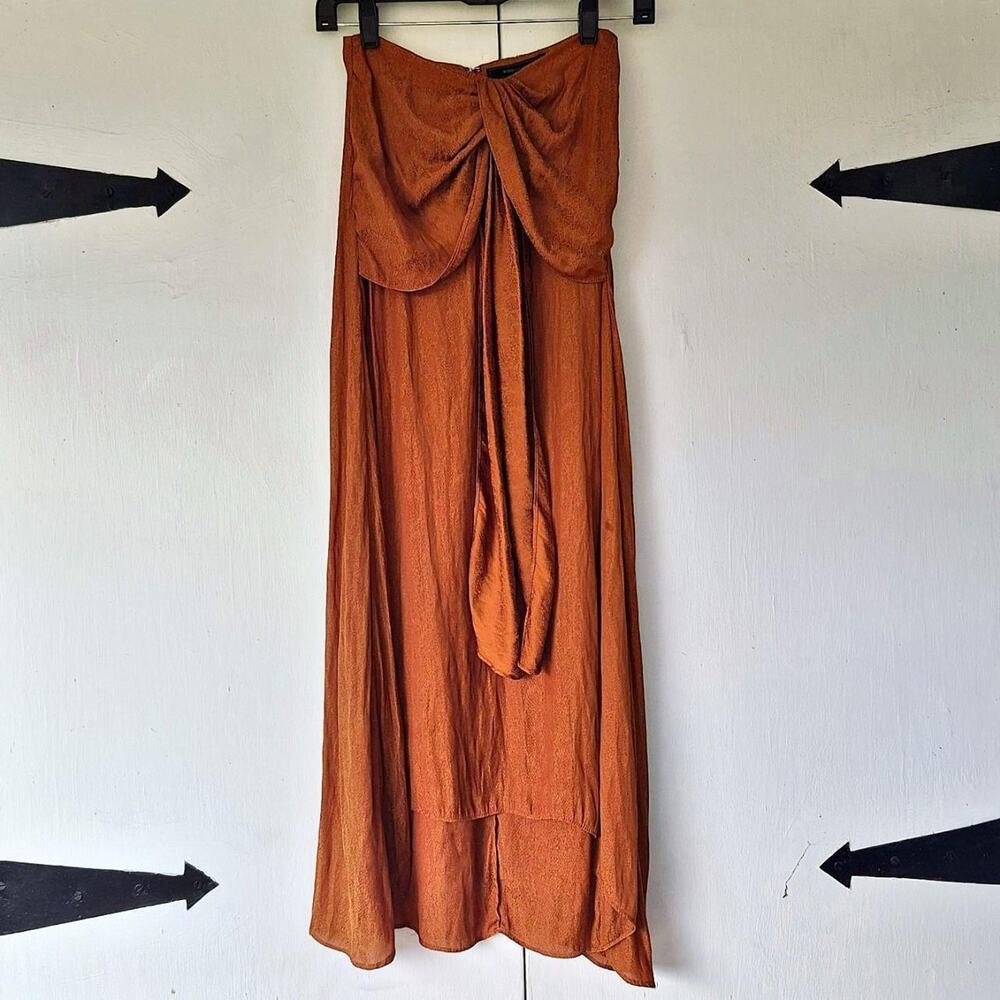 Bcbgmaxazria strapless twist front dress